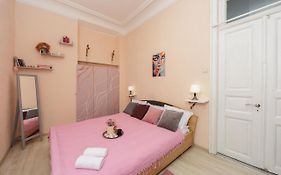 Comfortable Apartment In The Very Center Of Odessa