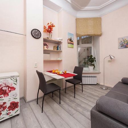Comfortable Apartment In The Very Center Of Одеса Екстер'єр фото