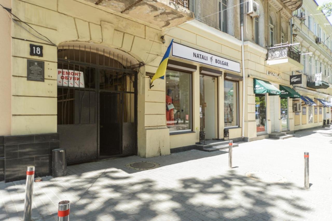 Comfortable Apartment In The Very Center Of Одеса Екстер'єр фото
